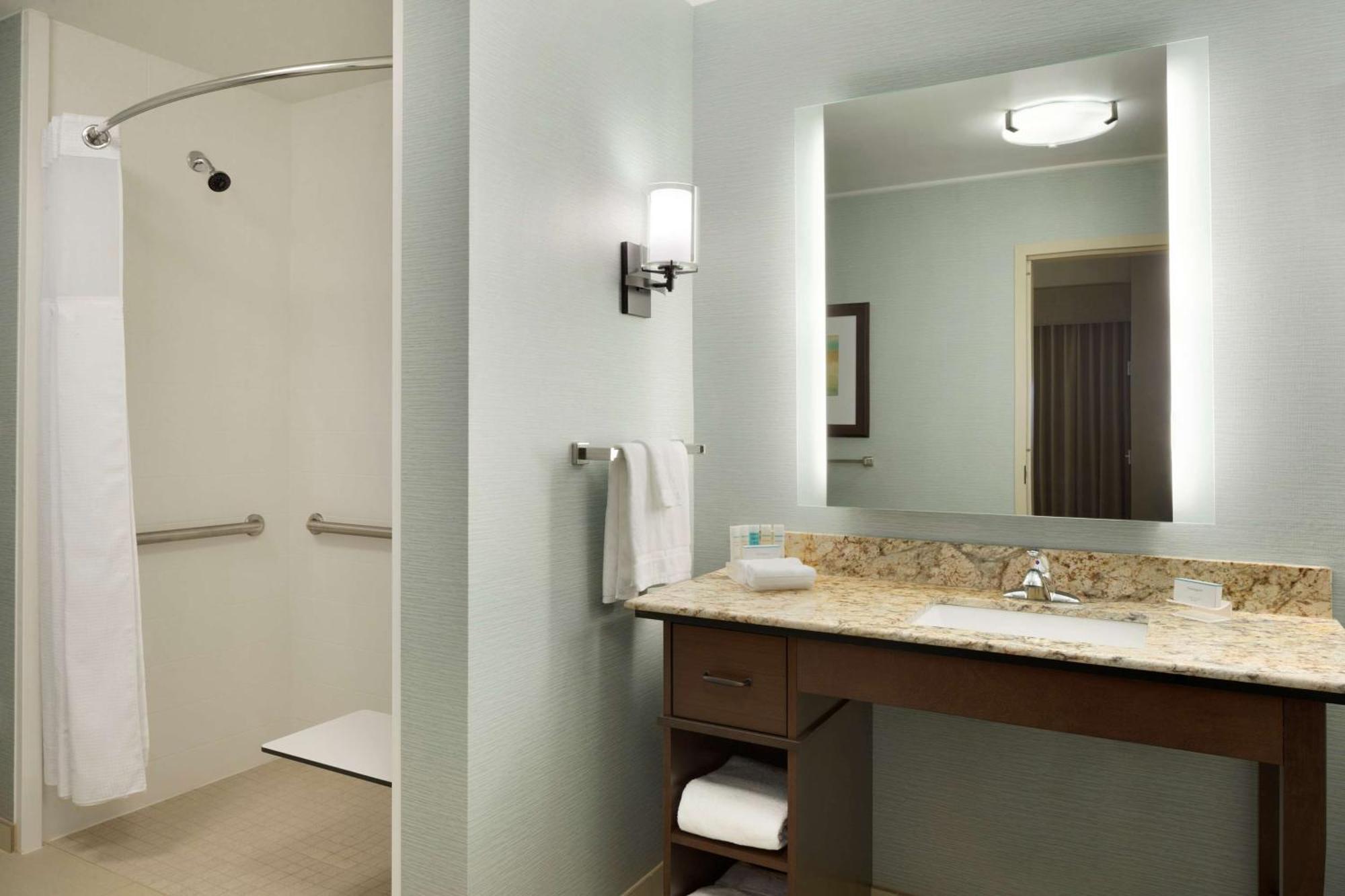 Homewood Suites By Hilton Kalamazoo-Portage Bagian luar foto