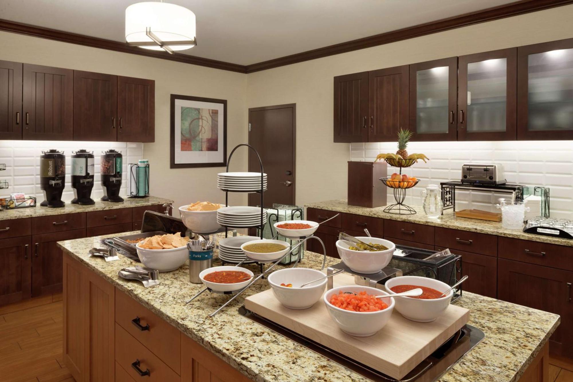 Homewood Suites By Hilton Kalamazoo-Portage Bagian luar foto