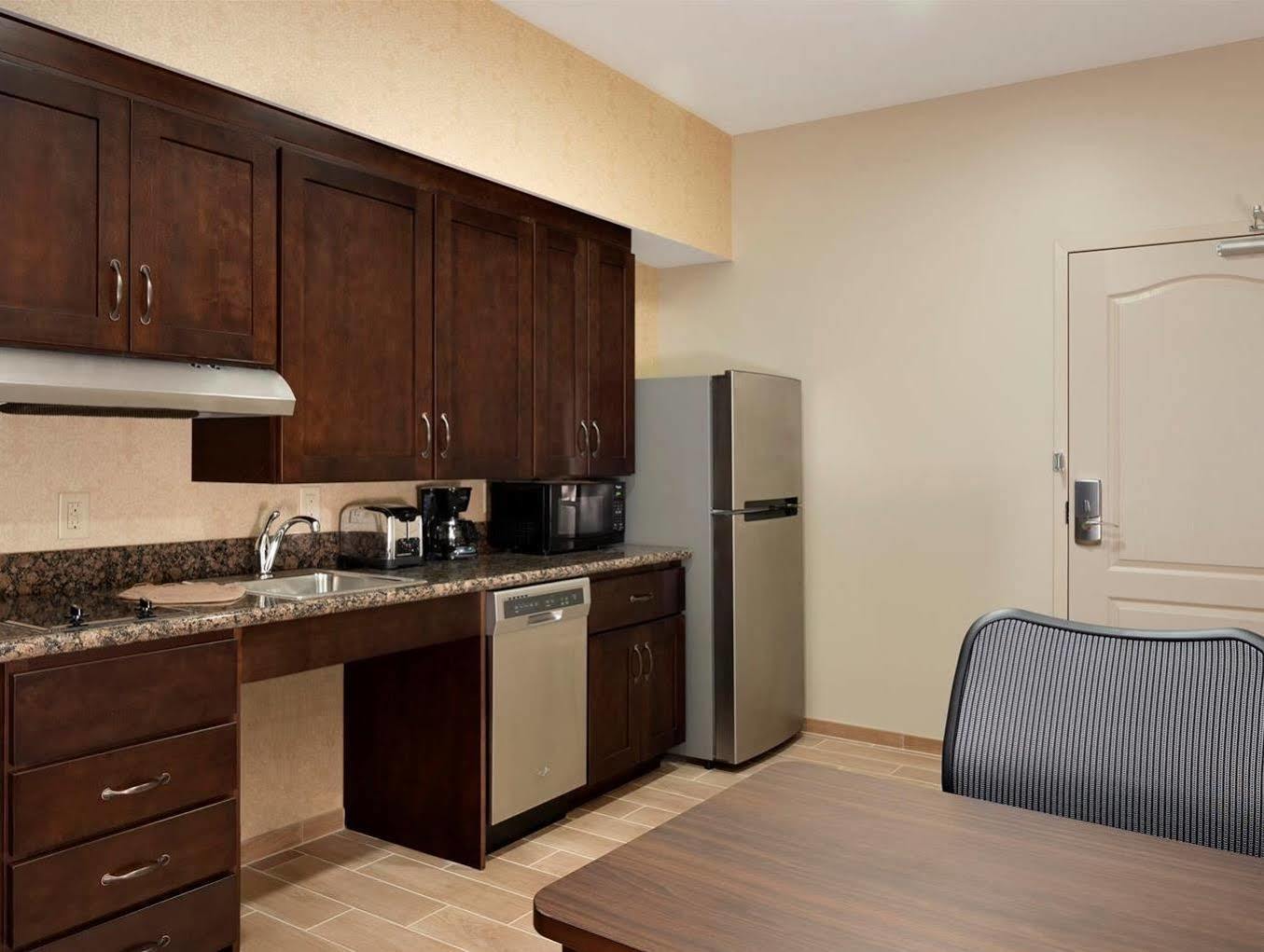 Homewood Suites By Hilton Kalamazoo-Portage Bagian luar foto